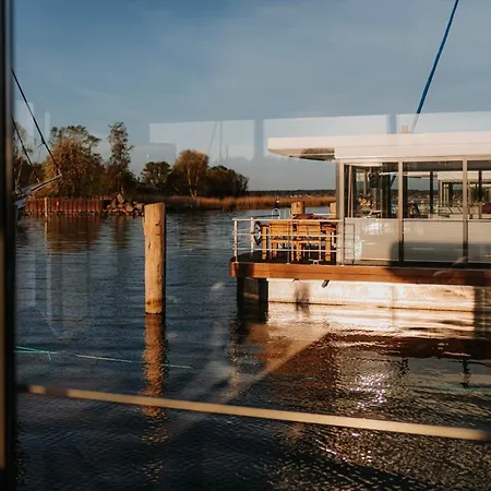 Hausboot Trinity - Lp5 *