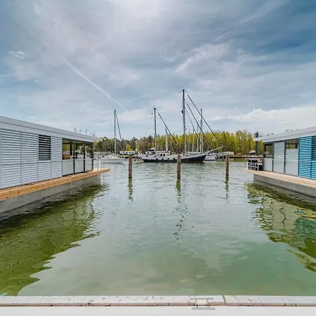 Hausboot Trinity - Lp5 *