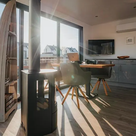 Hausboot Trinity - Lp5 Ботель